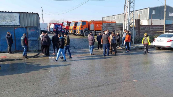 Eyüpsultan’daki Fabrika Yangınında Kayıp Kişinin Cesedine Ulaşıldı
