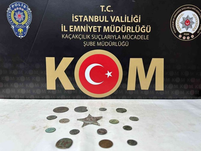 İ̇stanbul’da Tarihi Eser Operasyonu: 448 Eser Ele Geçirildi