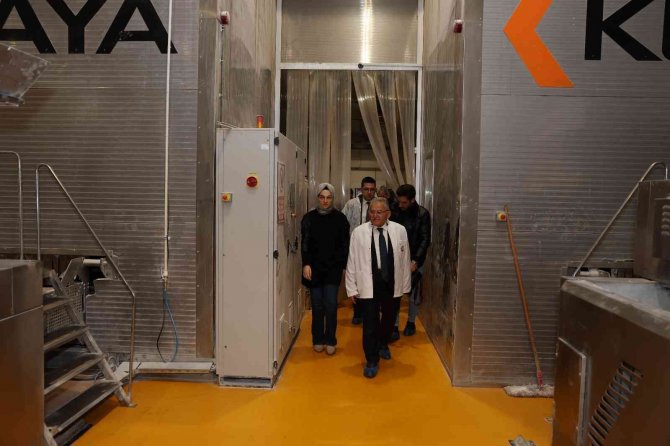 Başkan Büyükkılıç’tan Kent Ekmek Fabrikası’nda İ̇nceleme
