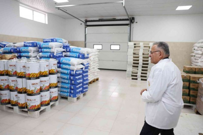 Başkan Büyükkılıç’tan Kent Ekmek Fabrikası’nda İ̇nceleme