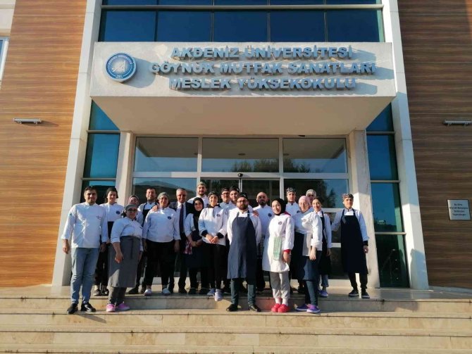 Başkan Topaloğlu Geleceğin Aşçılarıyla Bir Araya Geldi