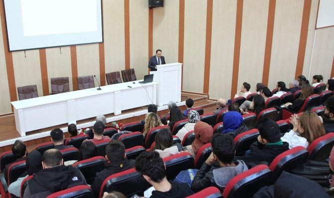 Kilis’te Eğitim Konulu Söyleşi Gerçekleştirildi