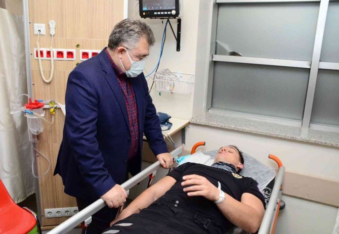 Kaza Yapan Yunus Timini Emniyet Müdürü Yalnız Bırakmadı
