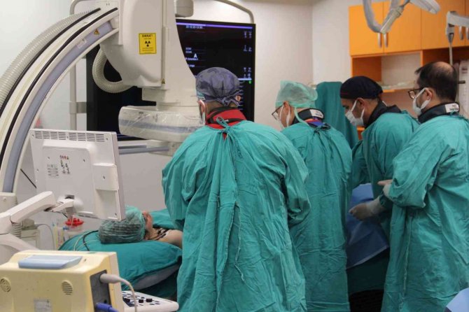 Tötm’de İlk Kez ’Pulmoner Kalp Kapağı’ Değişimi Yapıldı