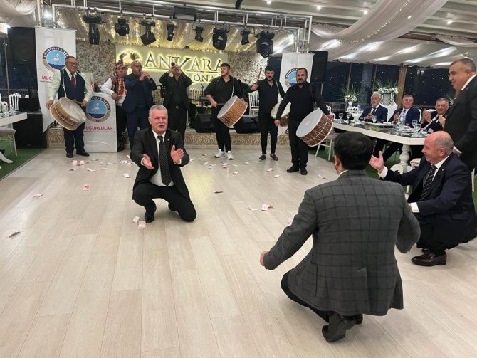 Mucurlular Derneği Atatürk’ün Mucur’a Gelişinin 103’üncü Yılını Kutladı