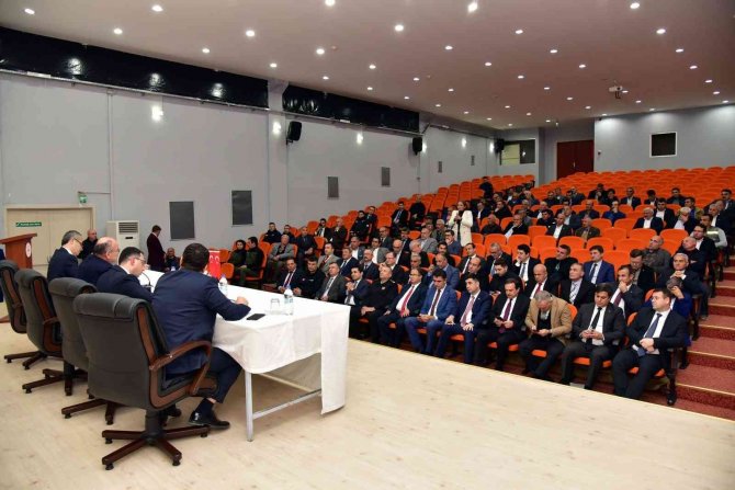 Vali Karadeniz Köprübaşı İlçesinde İncelemelerde Bulundu