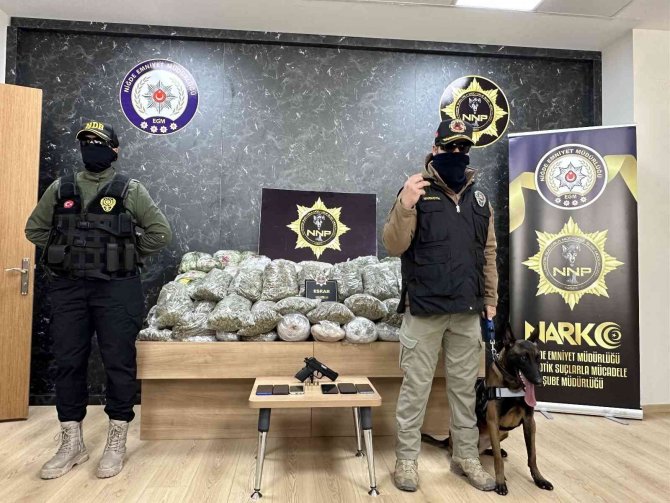 Niğde’de Uyuşturucu Operasyonu: Karavanda 122 Kilogram Uyuşturucu Madde Ele Geçirildi