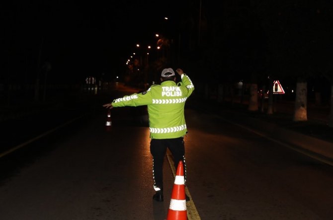 Kış Lastiği Kuralına Uymayan 172 Sürücüye Ceza