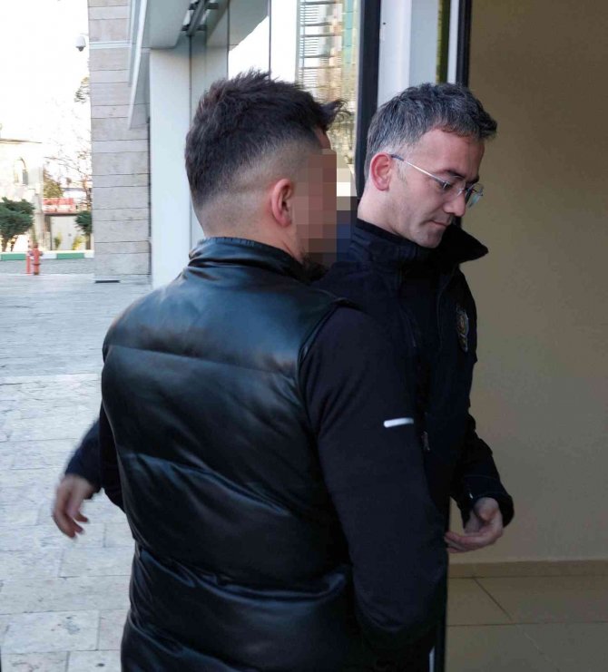 Neşterle Yaralamaya Ev Hapsi