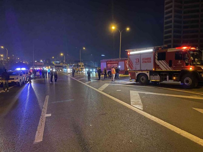 Sancaktepe Tem’de Cip İle Otomobil Çarpıştı: 1 Yaralı