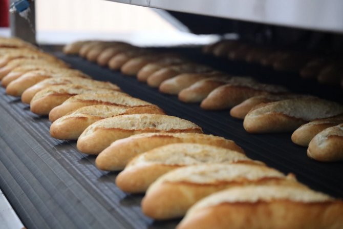 Şanlıurfa’da Halk Ekmek Fabrikasında Üretim Başladı