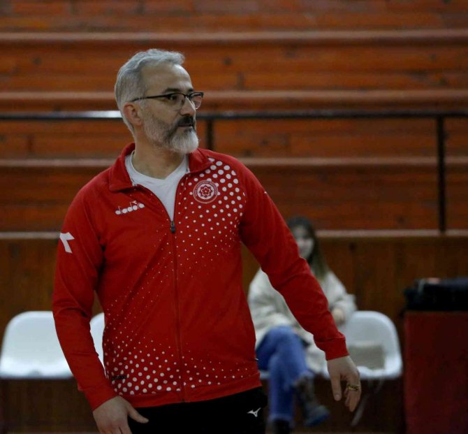 Scü Voleybol Takımı Adım Adım Süper Lig’e Yürüyor