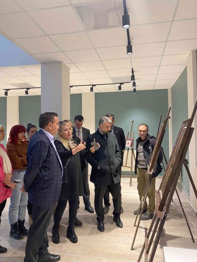 Scü’de “Nardugan Bayramı” Konulu Karma Sergi Düzenlendi