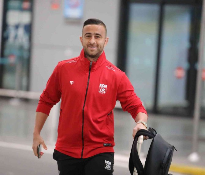 Sivasspor Kafilesi İ̇stanbul’da