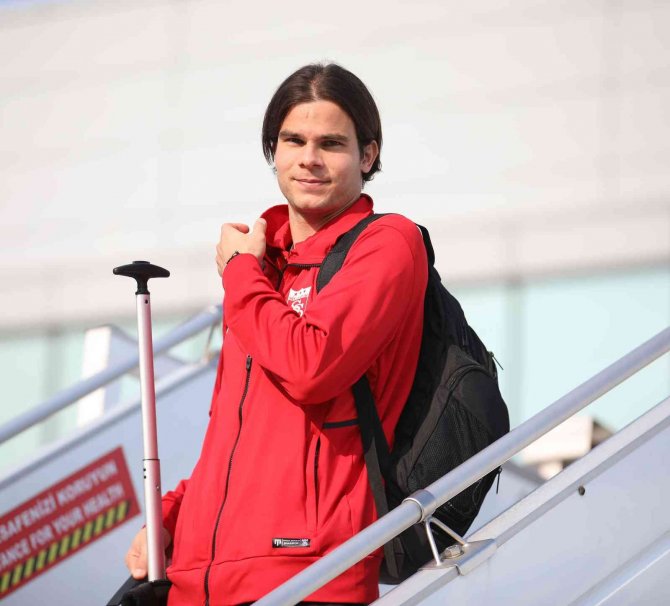 Sivasspor Kafilesi İ̇stanbul’da