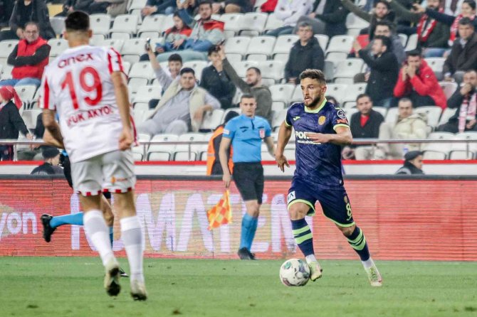 Spor Toto Süper Lig: Fta Antalyaspor: 0 - Mke Ankaragücü: 0 (İ̇lk Yarı)