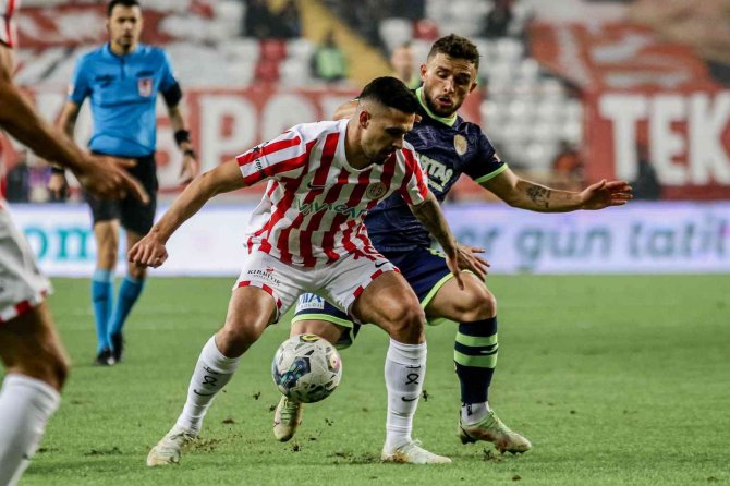 Spor Toto Süper Lig: Fta Antalyaspor: 0 - Mke Ankaragücü: 0 (İ̇lk Yarı)