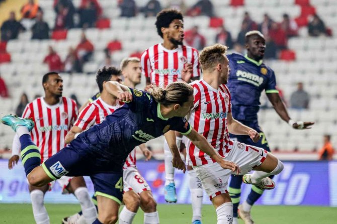 Spor Toto Süper Lig: Fta Antalyaspor: 0 - Mke Ankaragücü: 0 (İ̇lk Yarı)