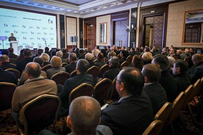 Zelenskiy: "Hepimize Düşen En Önemli Görev Bu Savaşı Kazanmaktır"