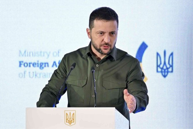 Zelenskiy: "Hepimize Düşen En Önemli Görev Bu Savaşı Kazanmaktır"