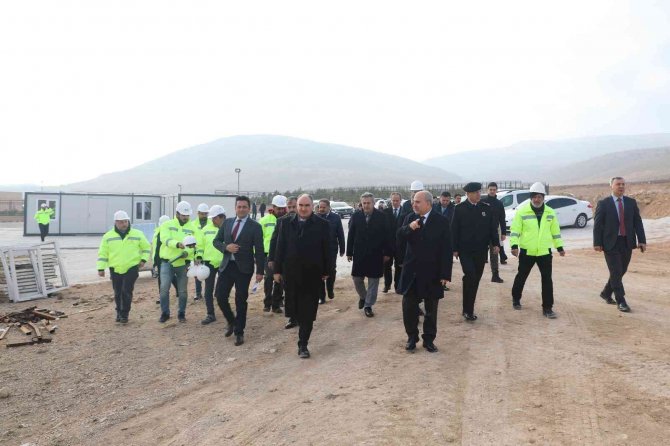 Vali Özkan: “Zararlı Maddeler İnsanlığı Tehdit Ediyor”