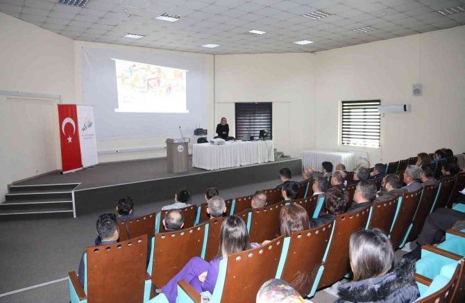 Van Büyükşehir Belediyesinden Hizmet İçi Eğitim Semineri