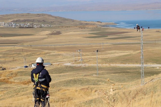 Vedaş’tan Tuşba İlçesine 10 Milyon Tl’lik Yatırım