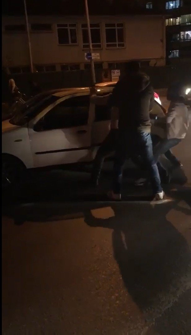 Yalova’da Kaza Sonrası Tekme Ve Yumruklar Havada Uçuştu