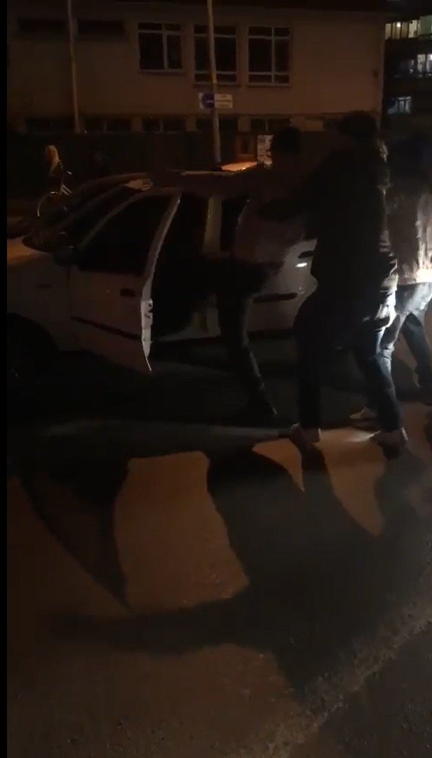 Yalova’da Kaza Sonrası Tekme Ve Yumruklar Havada Uçuştu