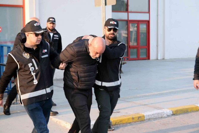 4 Cinayete Karışan Çete Lideri Adana’ya Getirildi