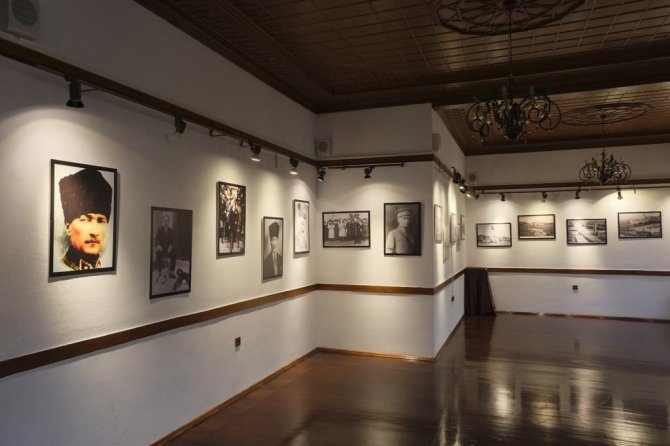 Atatürk Ve Ankara Sergisi Açıldı