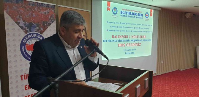 Eğitim Bir Sen’den Kitap Okuyan Öğrencilere Altın Ödülü