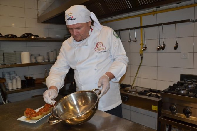 Balıkesirli Ünlü Şef Levent Kaynak’tan Öğrencilere Ders
