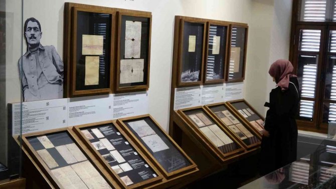 ’Çanakkale Savaşları Araştırma Merkezi’ Tarihe Işık Tutuyor