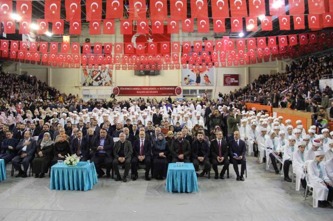 Çorum’da 260 Hafız Dualarla İcazet Belgesi Aldı