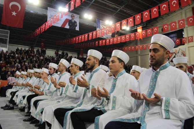 Çorum’da 260 Hafız Dualarla İcazet Belgesi Aldı