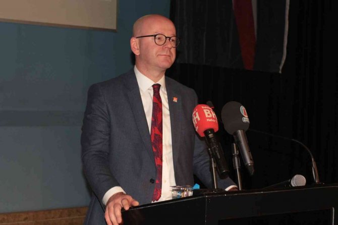 Chp İ̇l Başkanı Serkan Sarı Milletvekilliği İçin İstifa Etti