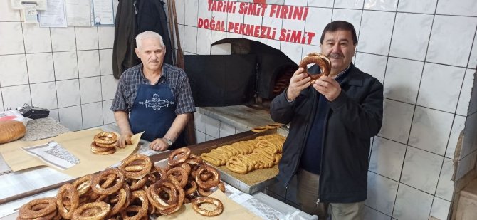 Devrek’in Meşhur Simidi 110 Yıllık Fırından Çıkıyor