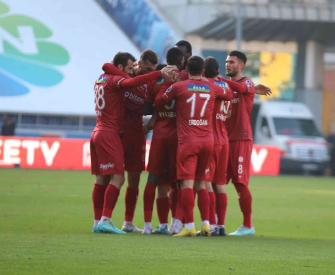 Sivasspor 4 Hafta Sonra Galibiyeti Hatırladı