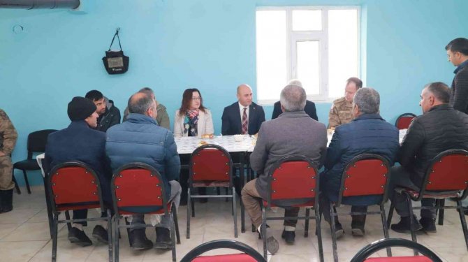 Doğubayazıt Kaymakamı Ekinci, Kutlubulak Köyünü Ziyaret Etti