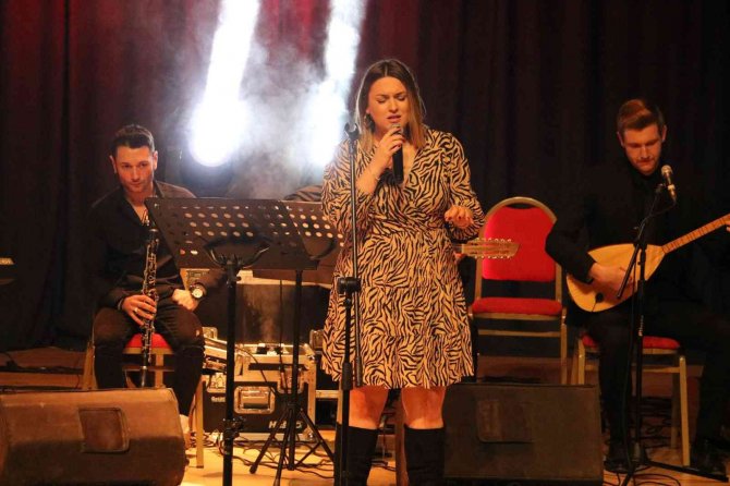 Edirne’de "Uluslararası Göçmenler Günü" Renkli Görüntülere Sahne Oldu