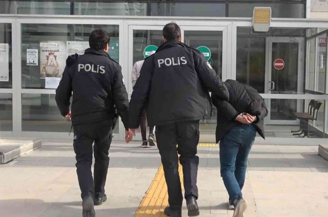 Elazığ’da 156 Bin Liralık Malzeme Çalan 2 Şüpheli Yakalandı