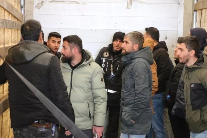 İ̇lçelerde Görev Yapan Polislere Uyuşturucuyla Mücadele Eğitimi