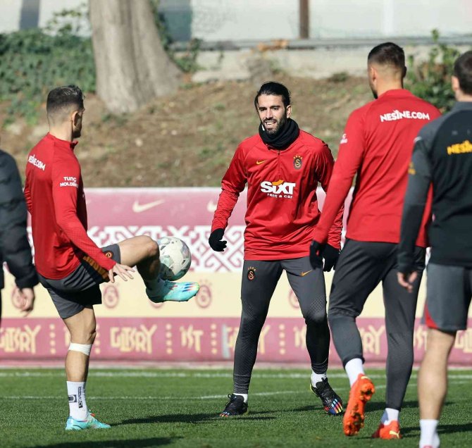 Galatasaray, İ̇stanbulspor Maçı Hazırlıklarını Tamamladı