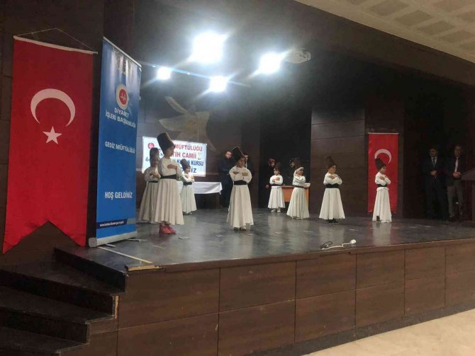 Gediz’de “Bir Yılı Daha Geride Bırakırken Geçmişin Muhasebesi Geleceğin Değeri” Konulu Konferans