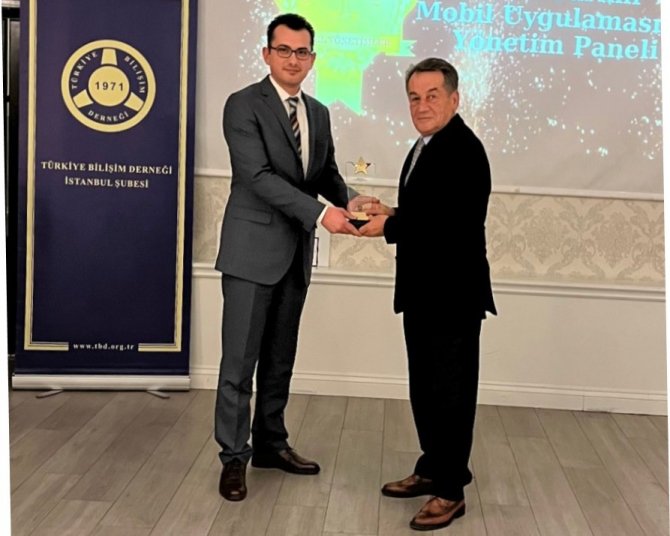 ’İ̇zmir Tarımı’ Mobil Uygulaması 2022’nin En İyi Projesi Seçildi