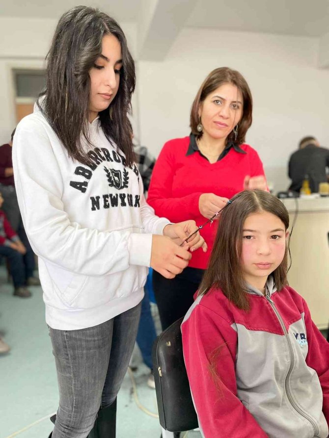 Kars Mesleki Eğitim Merkezi’nden Anlamlı Hizmet