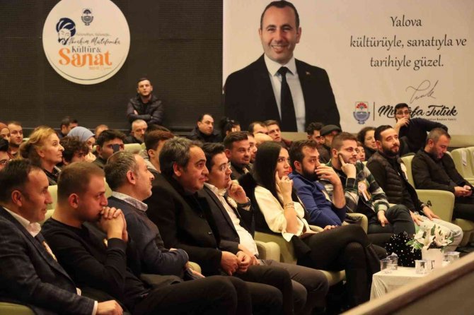 Nihat Kahveci: "Milli Takımlarda Başarılar Yerli Teknik Direktörlerle Geliyor"