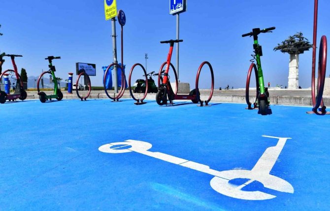 İ̇zmir’de Elektrikli Scooter İçin Hız Sınırı