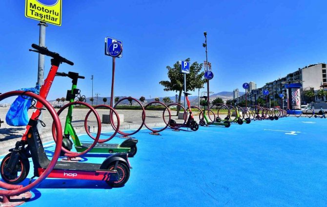 İ̇zmir’de Elektrikli Scooter İçin Hız Sınırı
